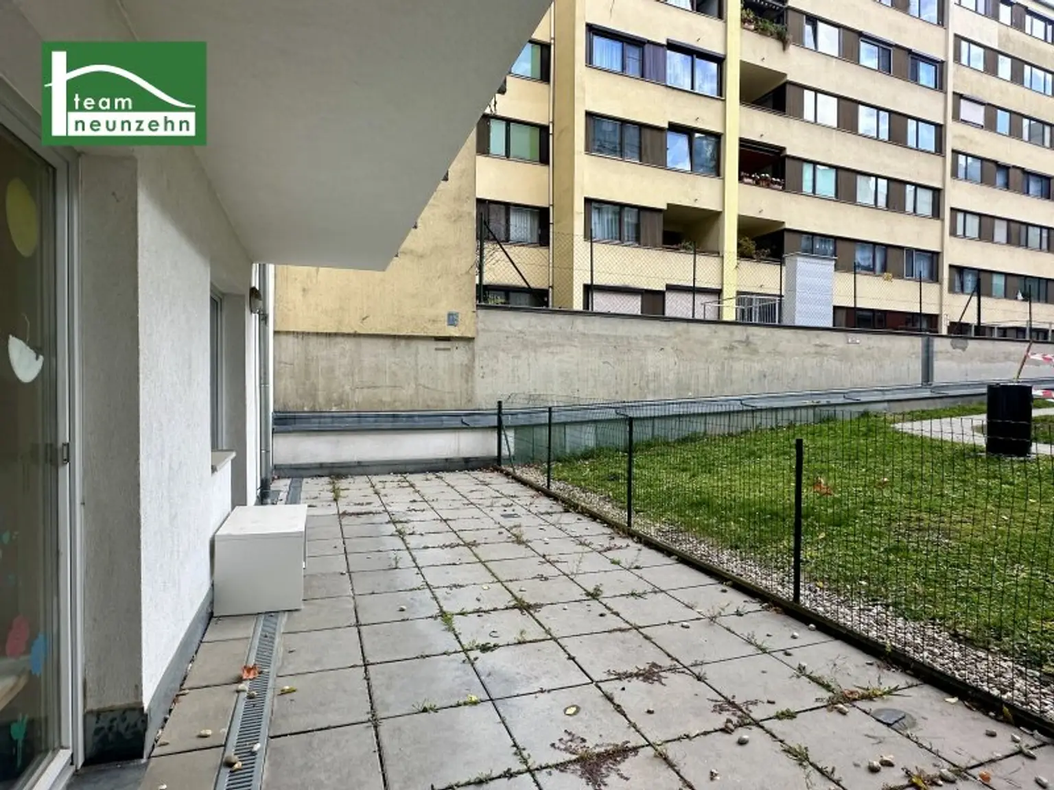 Gewerbefläche inkl. Einbauküche und großzügiger Terrasse in Ruhelage in 1100 Wien - JETZT ANFRAGEN