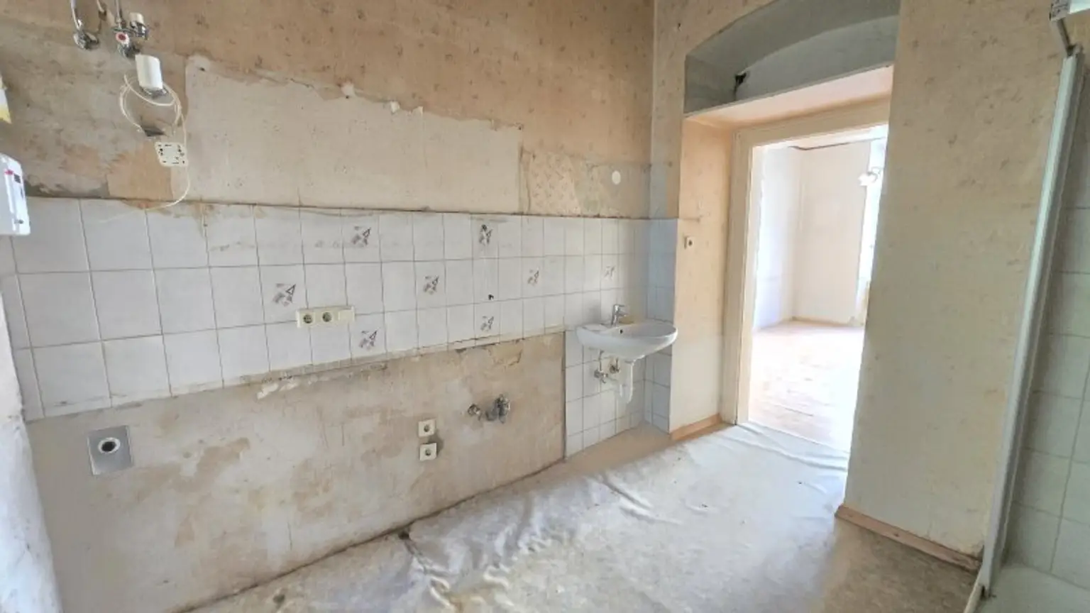 Unsaniert, ein Zimmer- Wohnung, Messe Prater U2