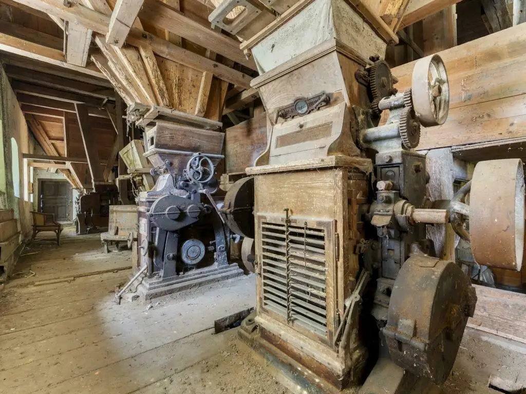 Feldbach - Historisches Mühlen Anwesen mit 22ha Feldern und Wald | Feldbach – Historic Mill Estate with 22ha extensive grounds