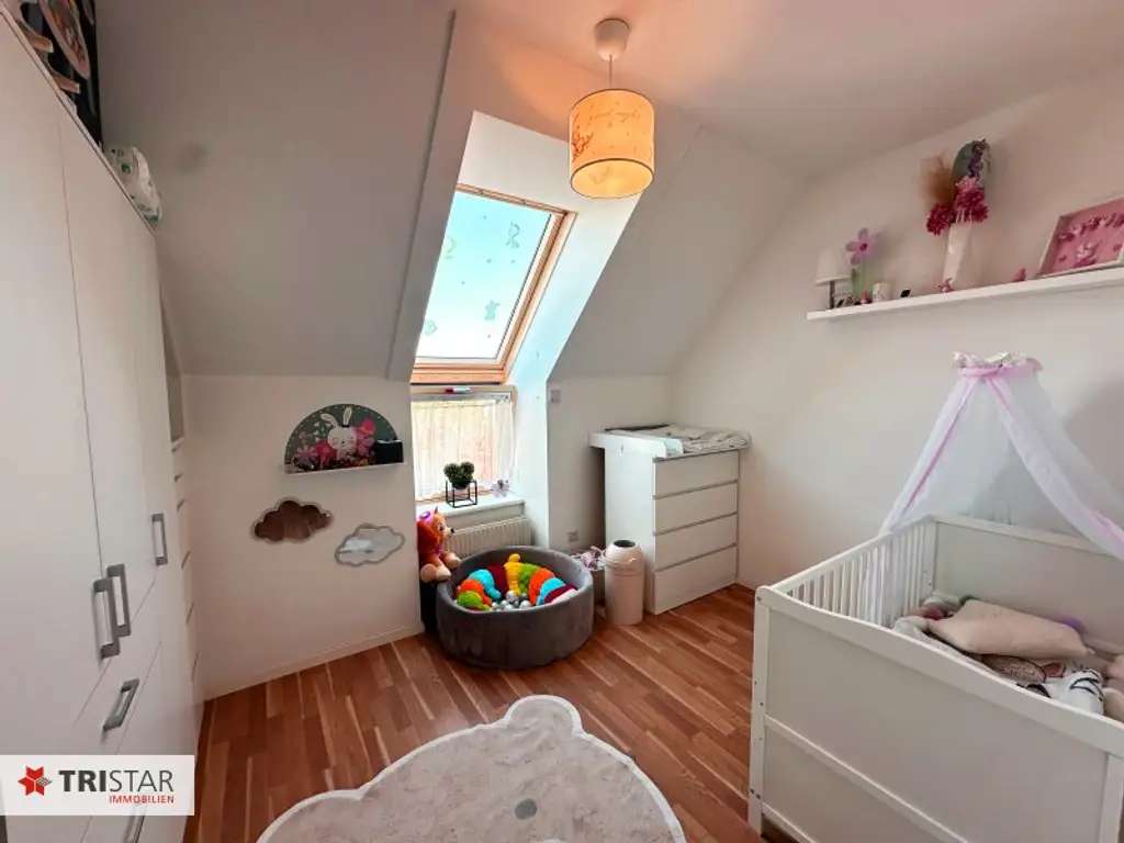 NEU I Charmante 3 Zimmer Wohnung mit 2 Balkonen in Top Lage von Himberg