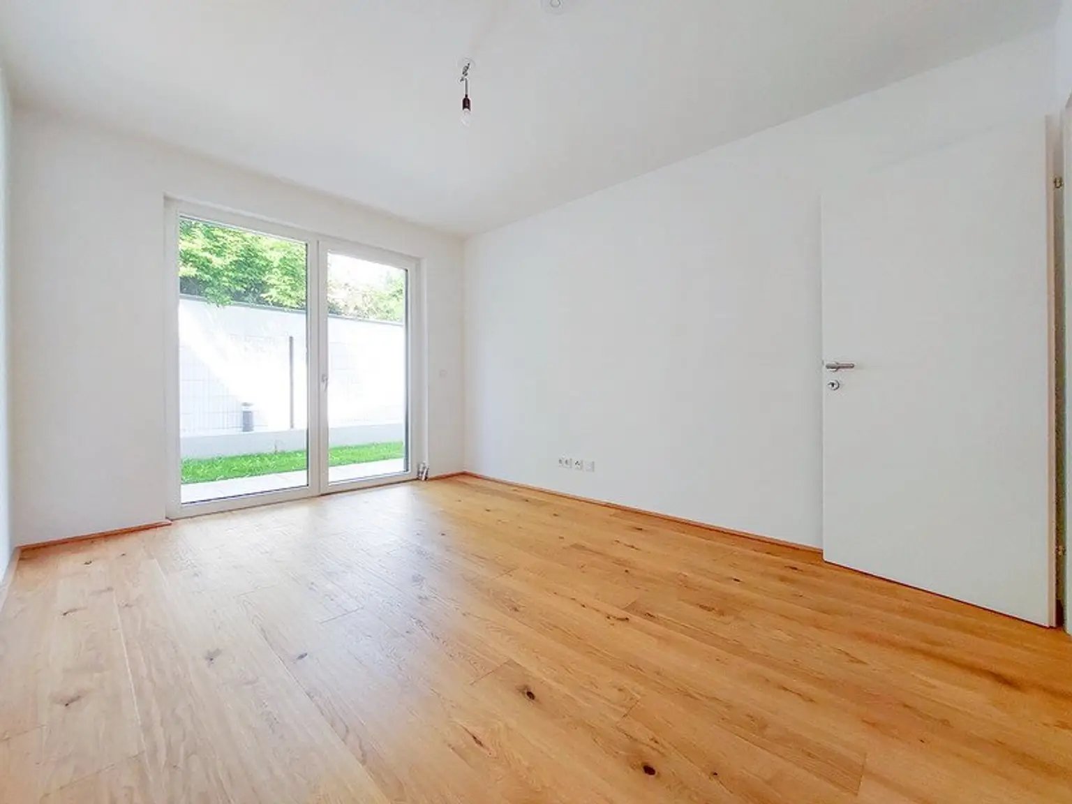 4 Zimmer Gartenwohnung zwischen Lobau und U2 Aspernstraße! Provisionsfrei für den Käufer