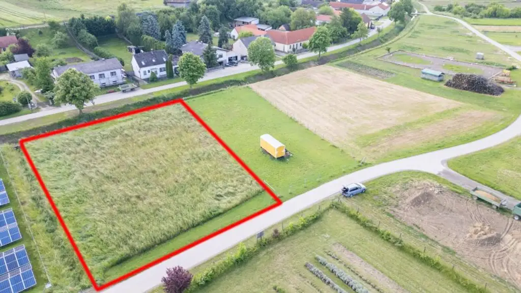 Großes Grundstück in Ruhelage! Erfüllen Sie sich ihren Traum vom Haus!