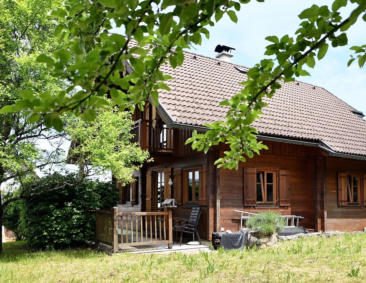 Holzhaus in der Nähe des Attersees zu kaufen!