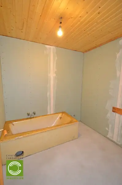 CHRISTOPH CHROMECEK IMMOBILIEN - SULZ IM WIENERWALD - Traumhafter Baugrund mit Blockhaus in Grün-Ruhelage!