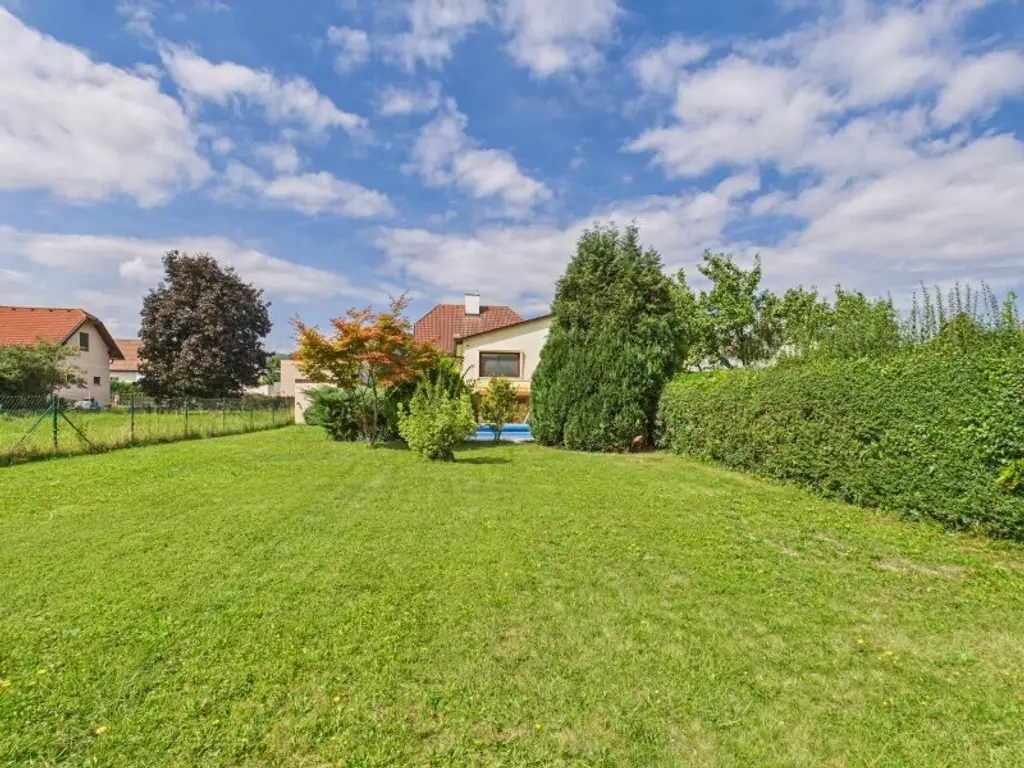 Traumhaus in Ternitz: 5 Zimmer, Garten, Pool & Garagen für nur 299.000 €!