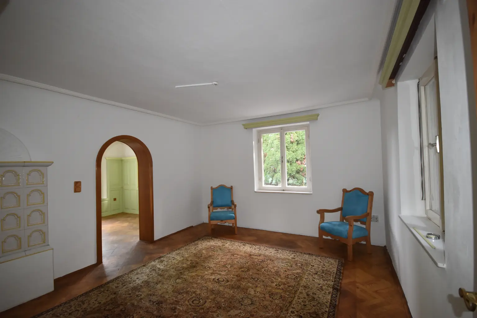 "LEOPOLDSKRON - Kleines gediegenes Einfamilienhaus mit uneinsehbaren Garten"