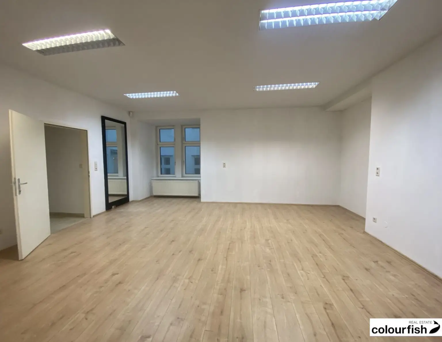 Büro in hübschem Altbau
