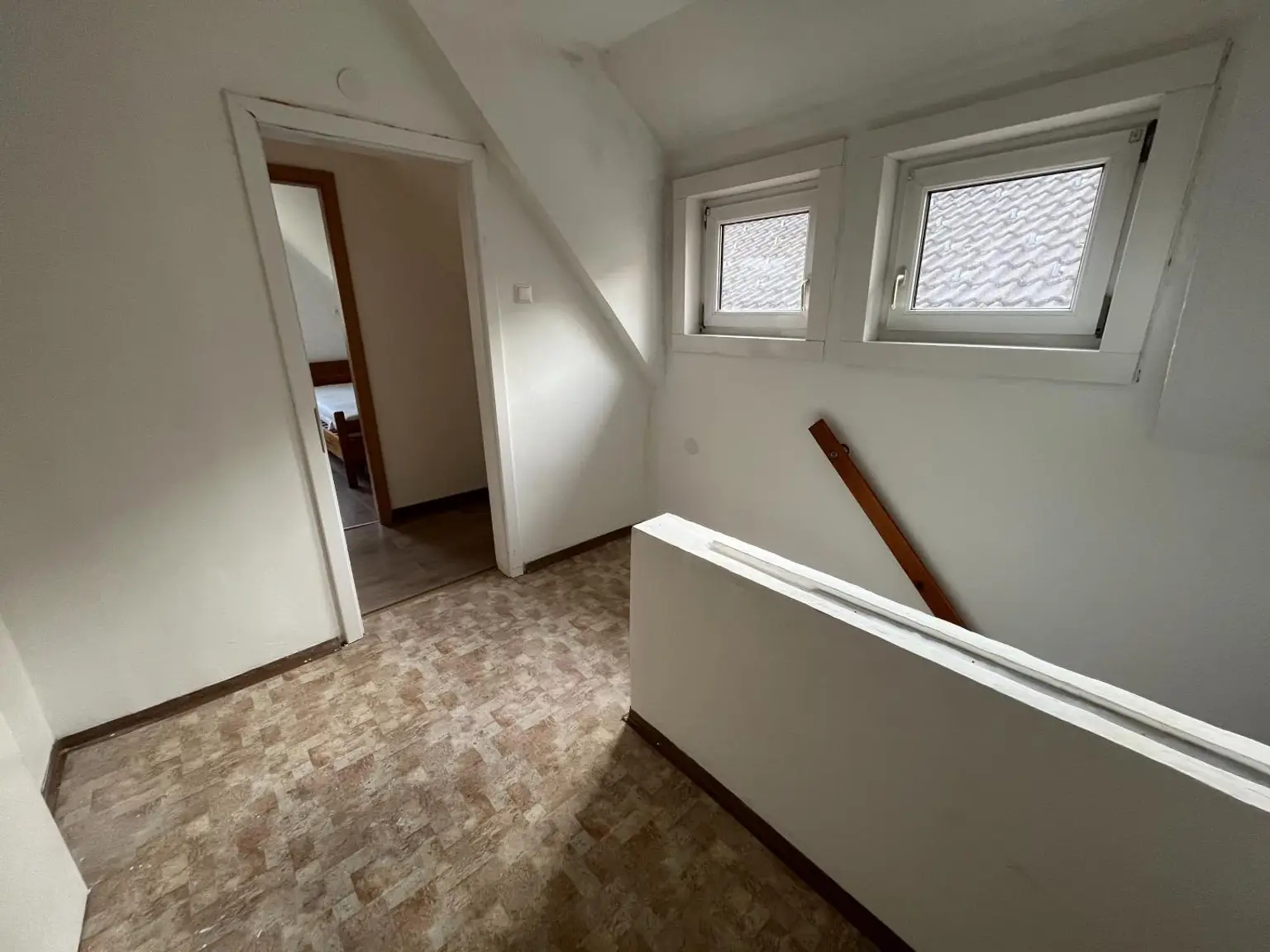 Familienfreundliches Ein- oder Zweifamilienwohnhaus mit 2 Wohneinheiten!