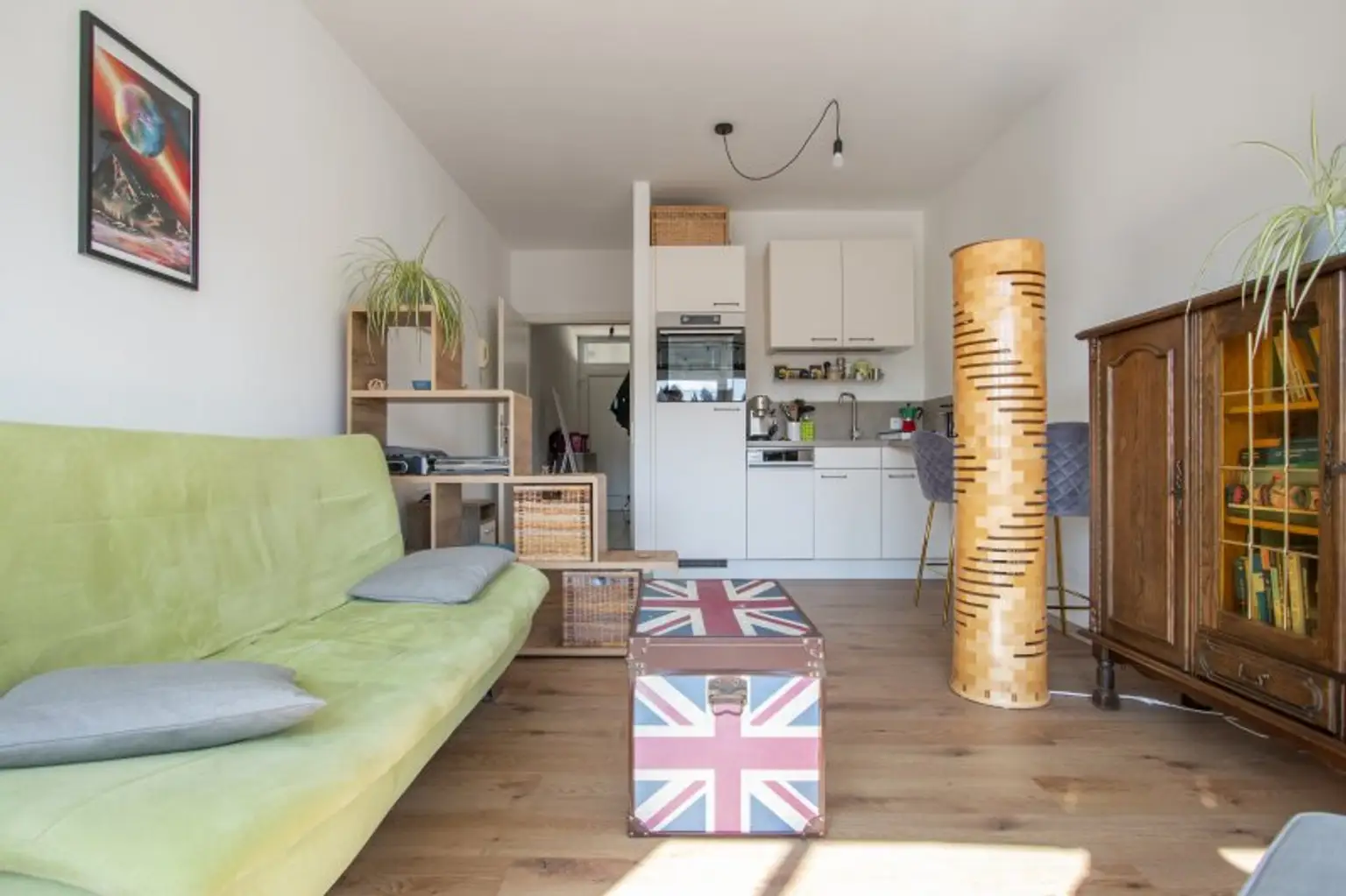 Wohnzimmer und Küche