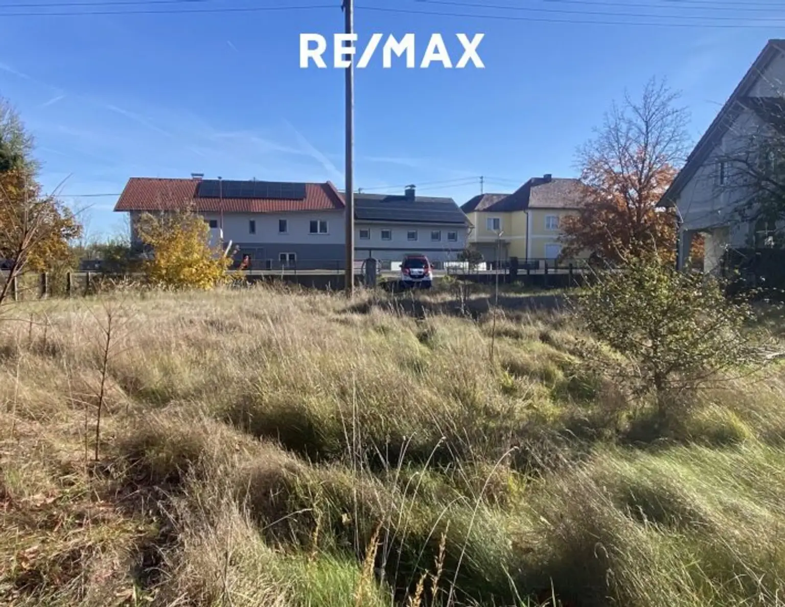 Ebenes, nahezu rechteckiges und damit leicht zu bebauendes Grundstück zwischen Enns und Kronstorf