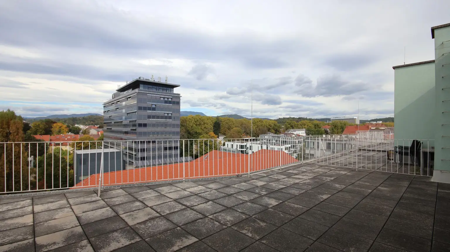 Sonnige 2-Zimmer-Wohnung in Toplage mit Traumaussicht