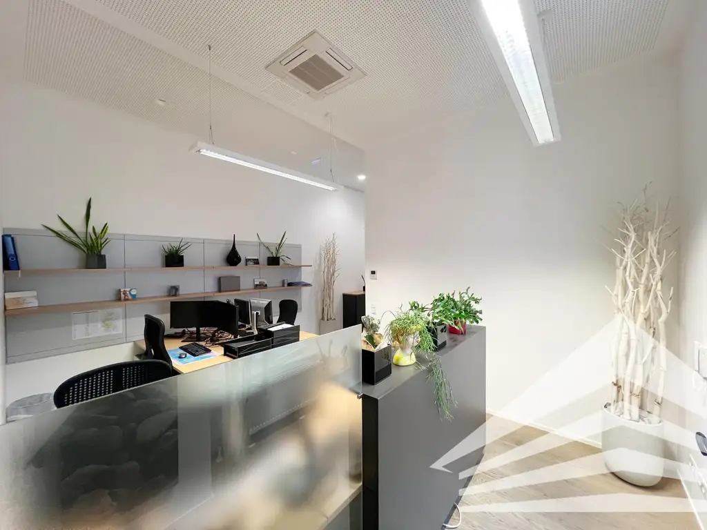 70m² Büro mit Balkon in bester Lage zu vermieten!