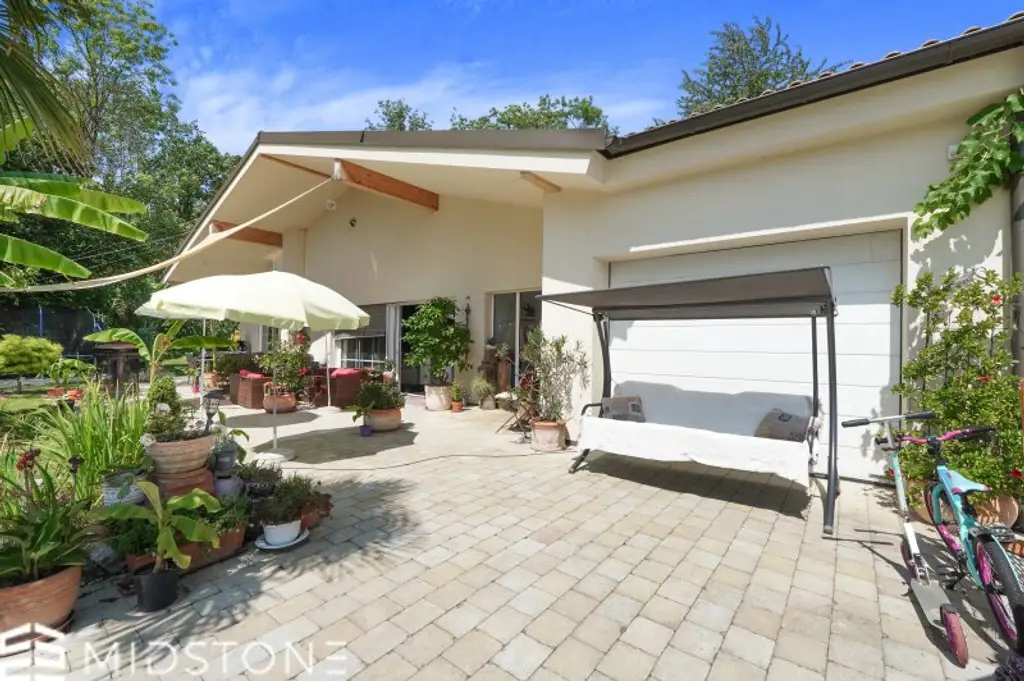 *Gartenidylle in absoluter Ruhelage* Traumhaftes Bungalow in Alleinlage