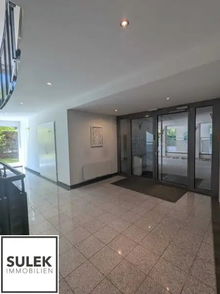 Wohntraum in Hietzing: Moderne 2-Zimmer-Wohnung mit Balkon nahe U4!
