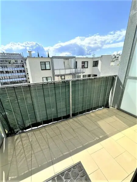 HUMBOLDTGASSE, U1 NÄHE, 76 m2 Neubau inkl. 4 m2 Loggia, Wohnküche, 2 Zimmer, gefördert, 2. Liftstock