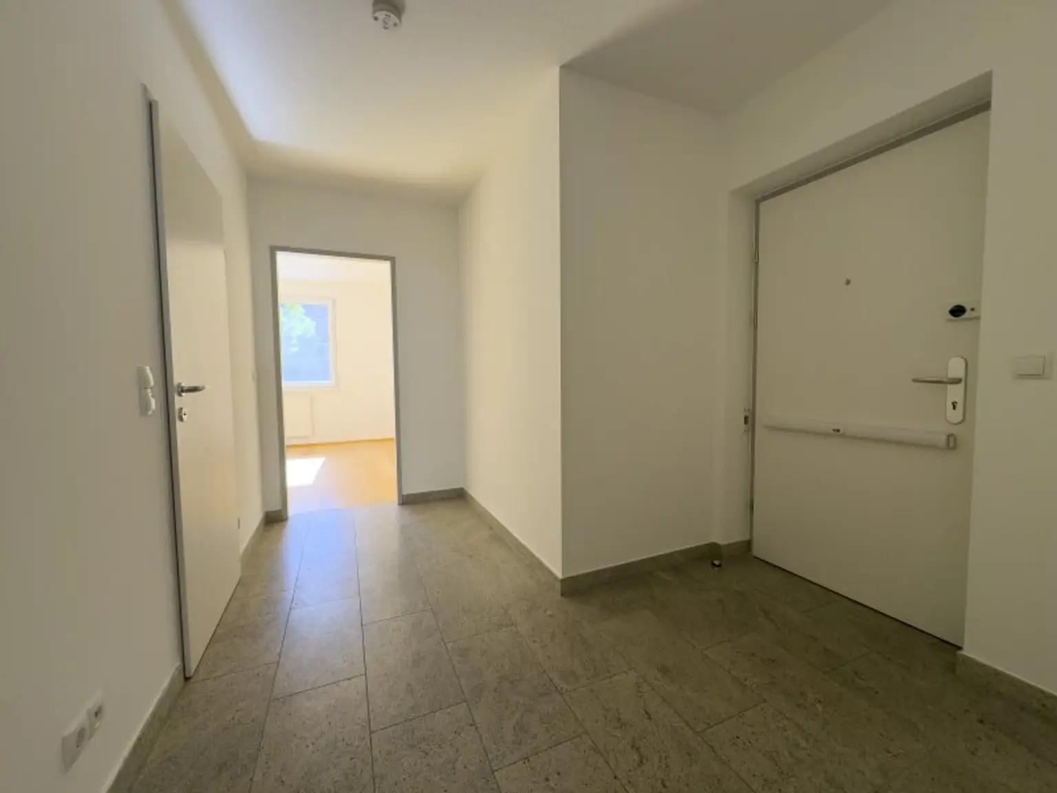 Moderne 2-Zimmer-Neubauwohnung mit Loggia | Ruhelage nahe Schmelz & Lugner City | STP im KP inkl.