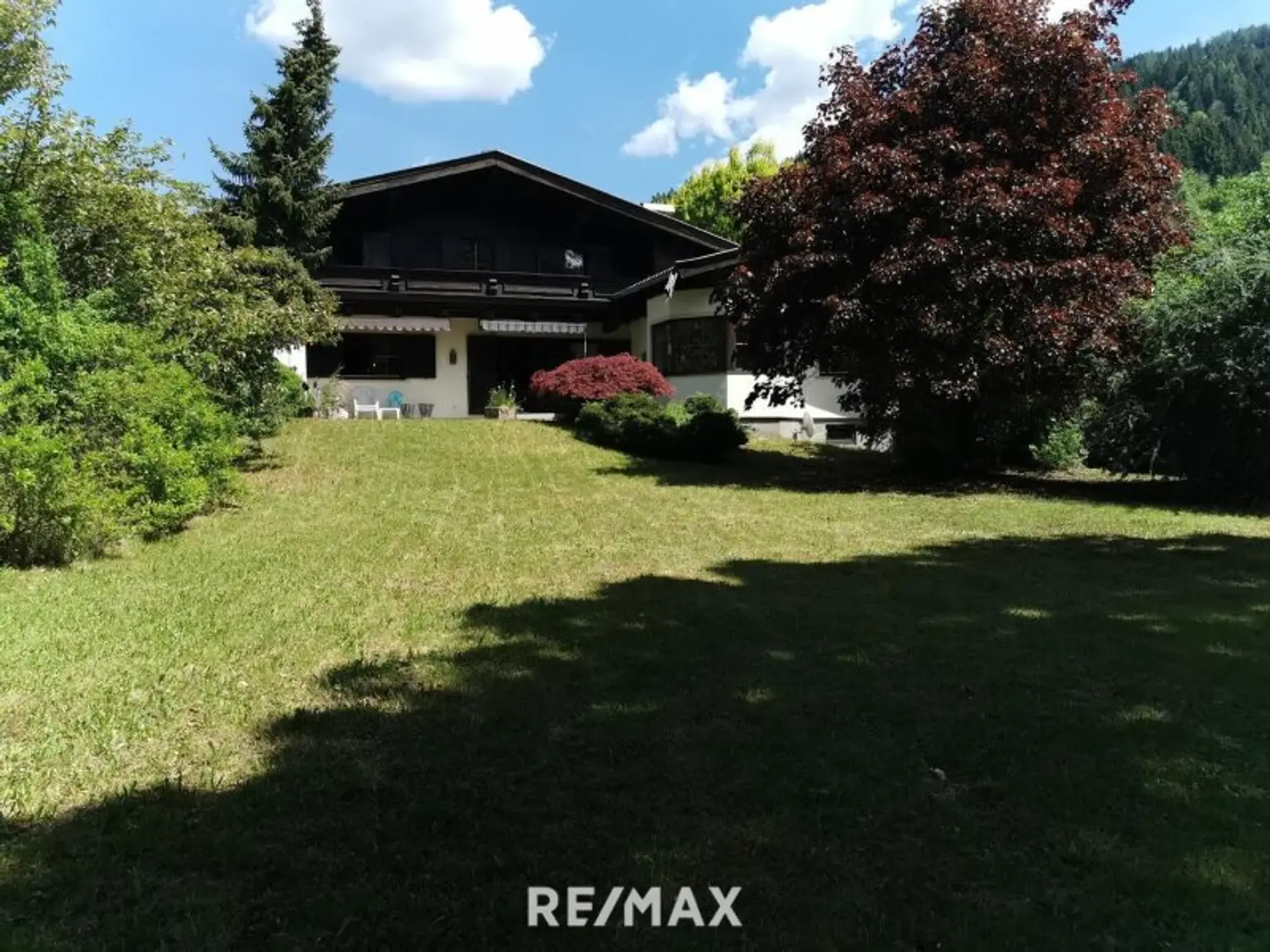 EINFAMILIENHAUS MIT ZWEITWOHNSITZWIDMUNG