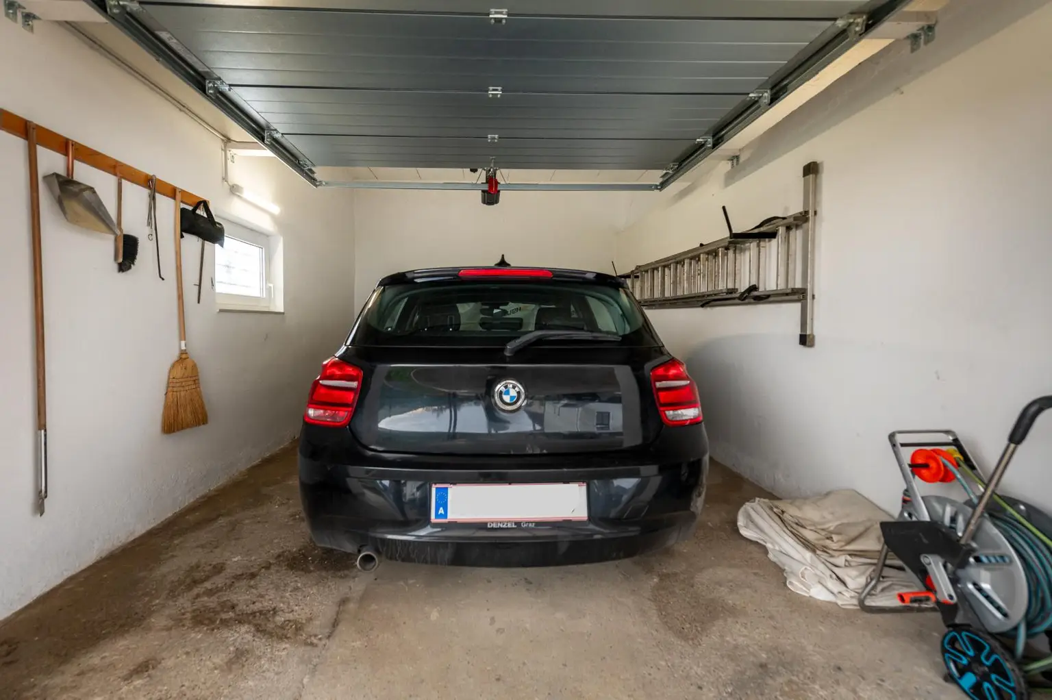 Garage 1