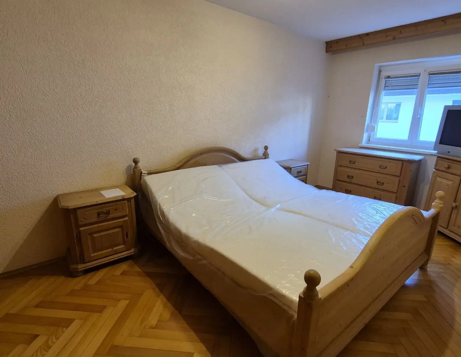 Vollmöblierte 2-Zimmer-Wohnung mit Balkon, Gemeinschaftsgarten, AAP und Garage in Axams