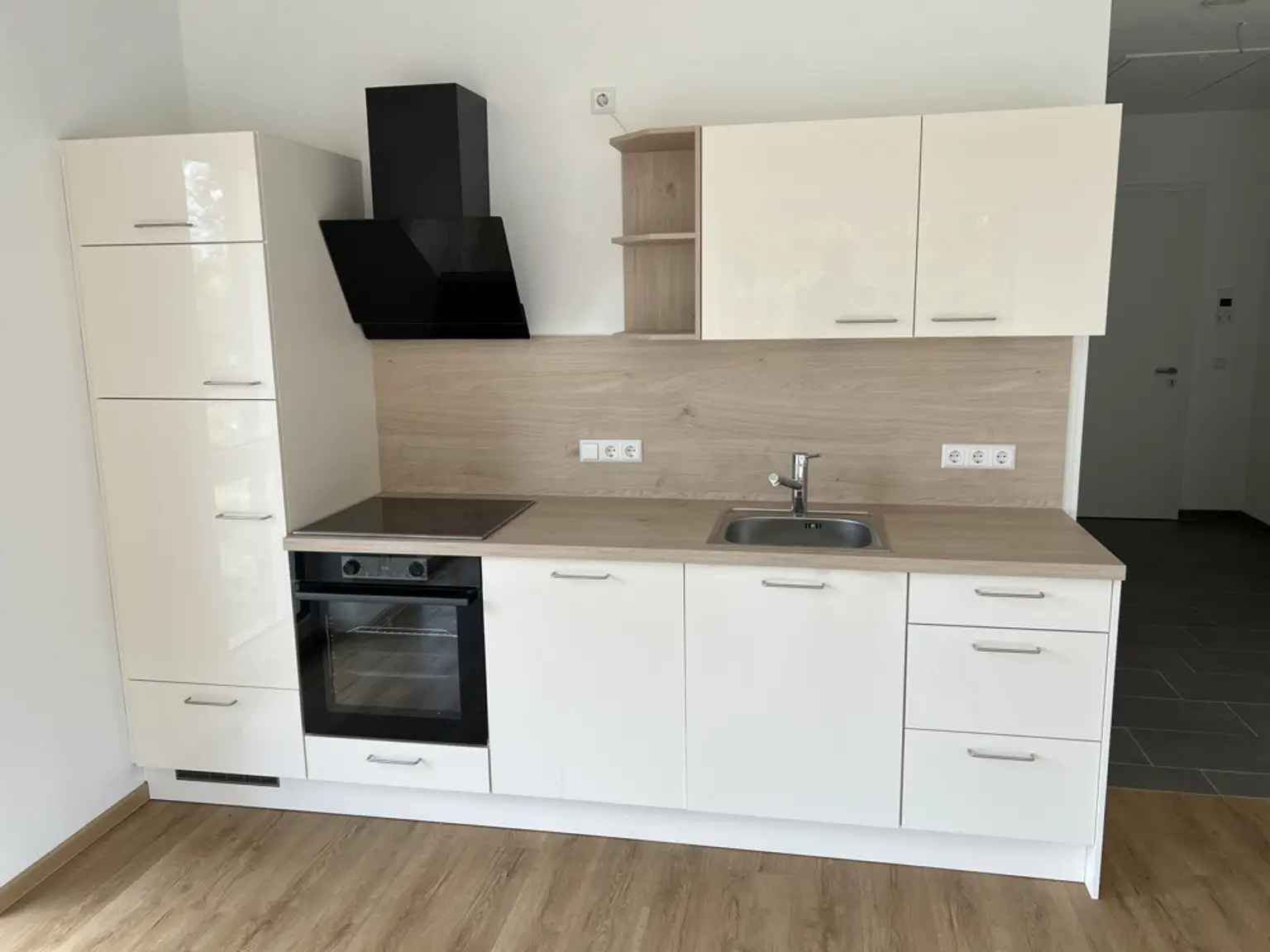 Unabhängig aber nicht allein! Seniorengerechte Wohnung mit Dachterrasse!