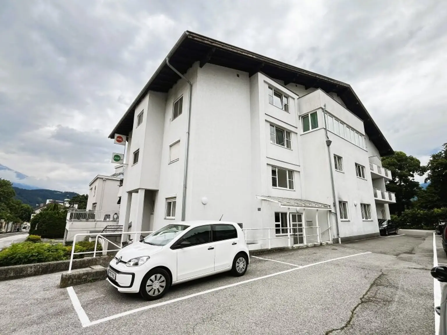 Hall in Tirol: Wunderschöne 3-Zimmerwohnung mit 2 Balkonen in traumhafter Lage zu mieten!