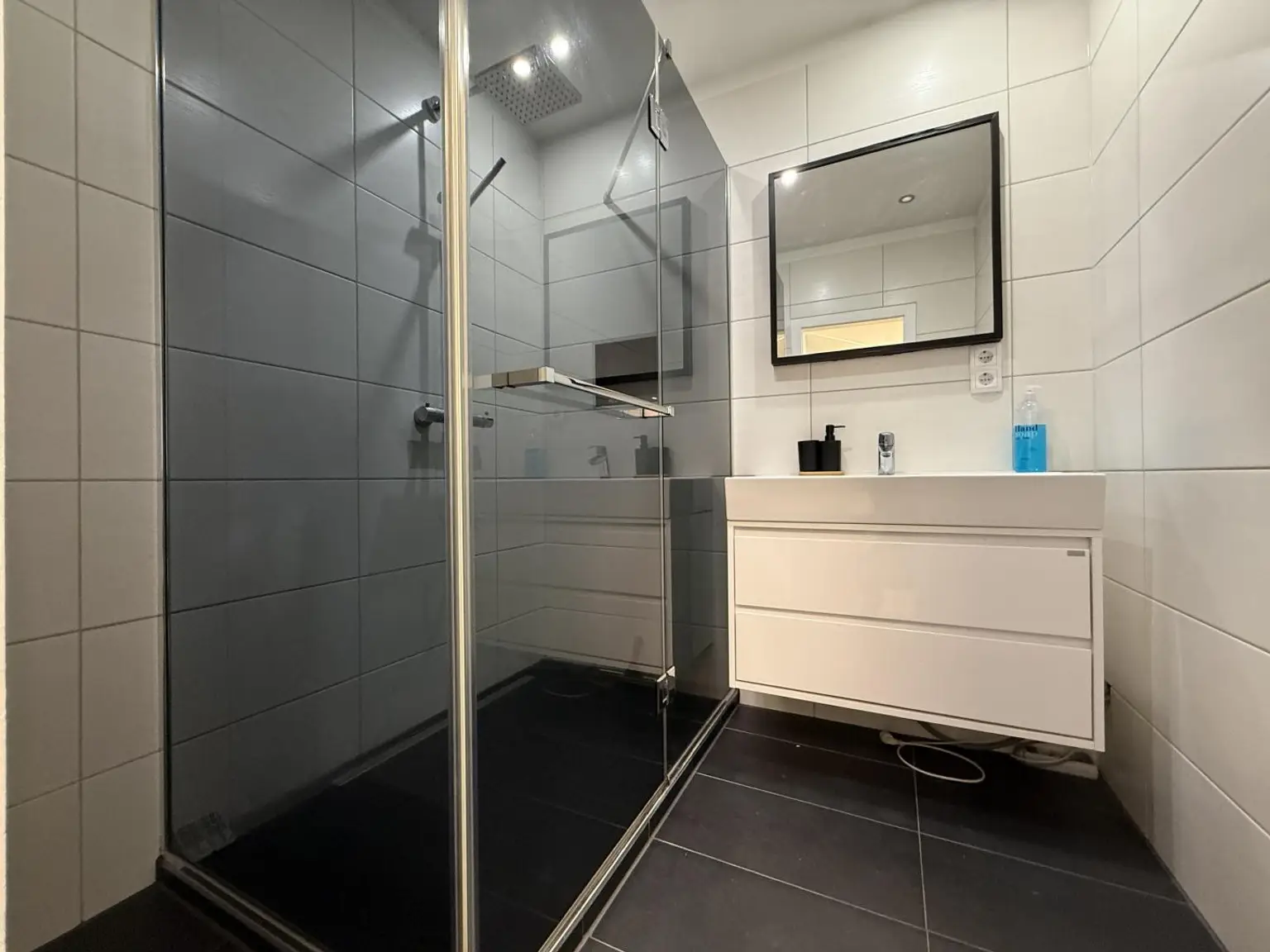 Bad mit Dusche