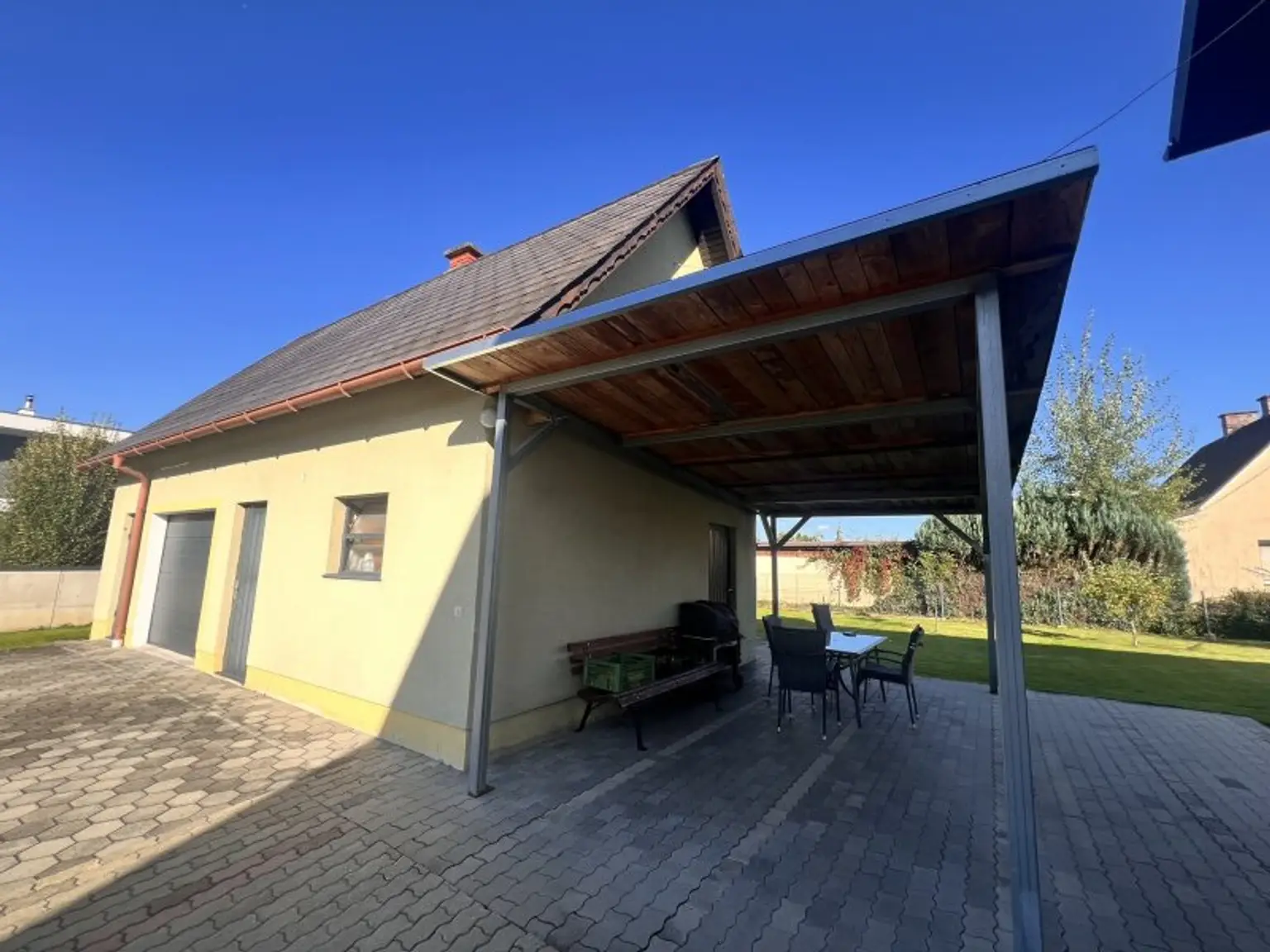 "sonnige Lage - schöner Garten" - Wohnhaus mit Charme in Bestlage