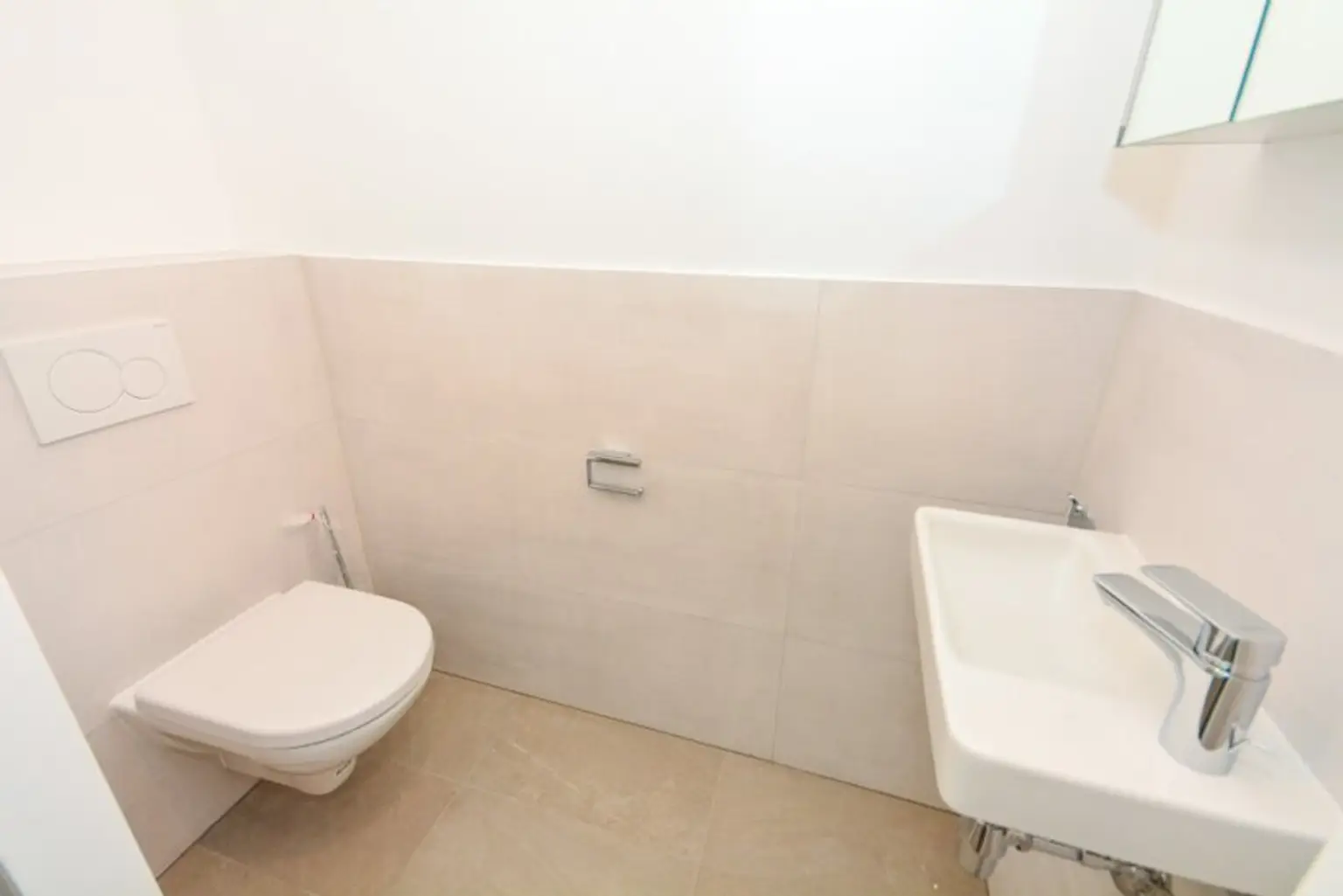 Moderne 2 Zimmer Wohnung mit großer Terrasse