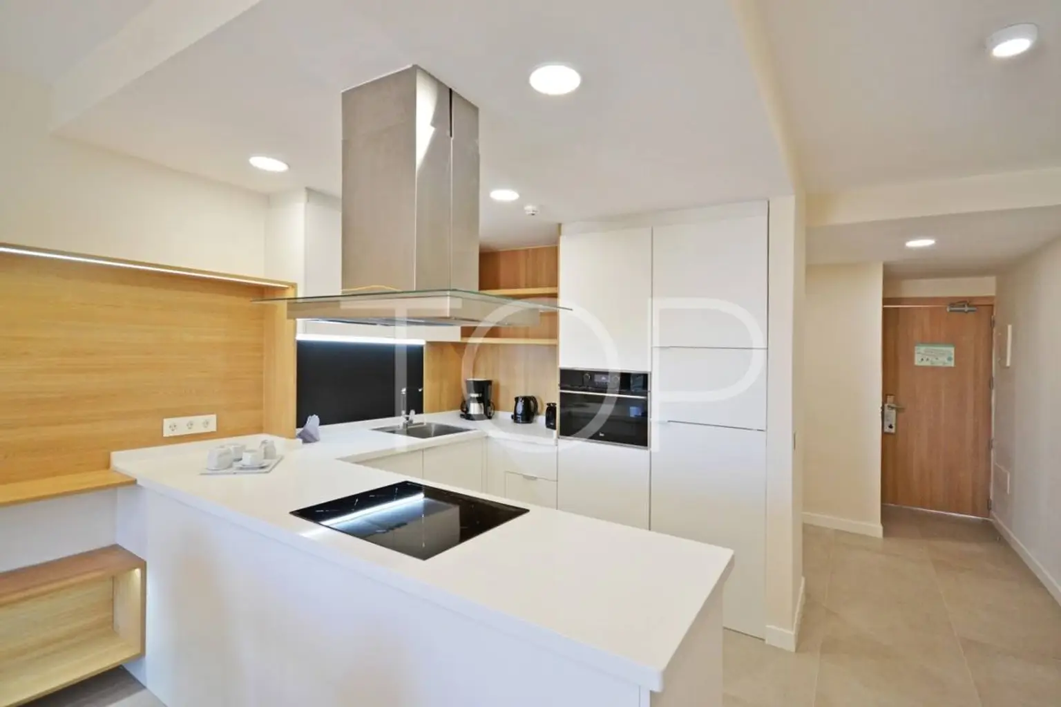 Apartment-Ohasis-Boutique-Kitchen-Los-Cristianos-Tenerife-2