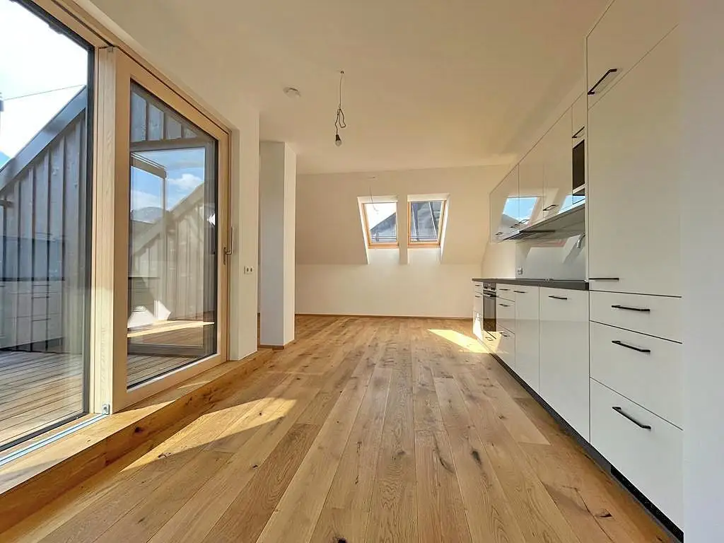 Zweitwohnsitzfähige Stadtwohnungen im historischen Altbau - Dachgeschoß -Provisionsfrei