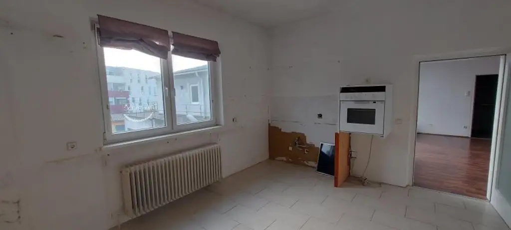 Flexible Gewerbeeinheit in zentraler Lage