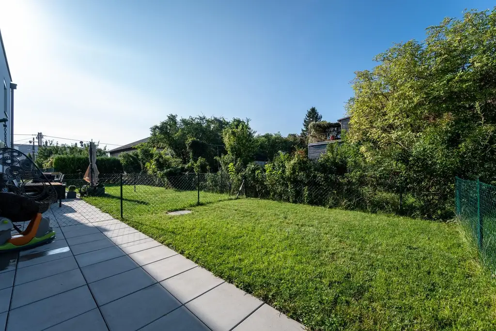 "Tolle Lage, Tolles Haus - LOBAU inkl. Autoabstellplatz"