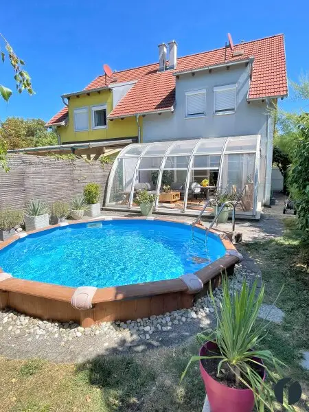 Blick vom Gaten Richtung Haus