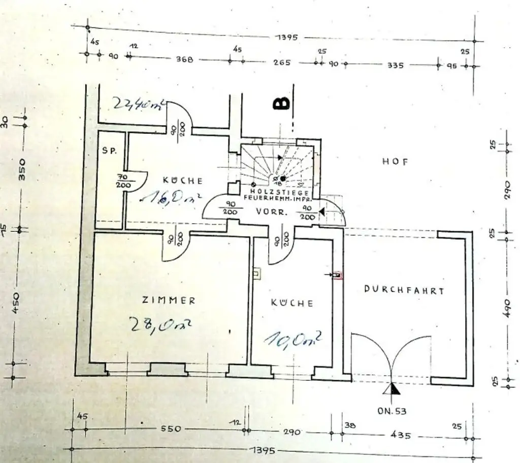 GROSSZÜGIGES ANWESEN MIT WOHNHAUS -- WUNDERSCHÖNER INNENHOF UND GROSSER GARTEN -- 1.315 m²!