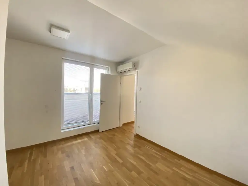 Großzügige Dachgeschosswohnung am Rennweg - Klimatisiert - 2 Terrassen