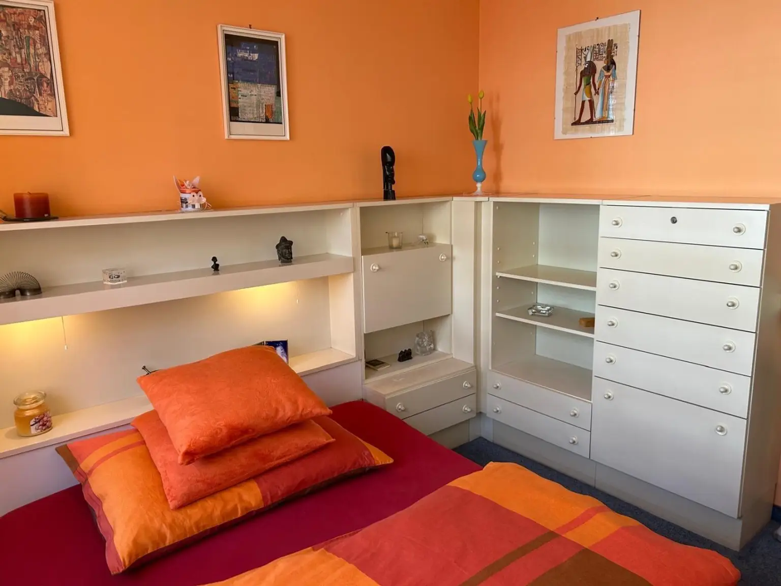 GUT ANGELEGTE ZWEI ZIMMER EIGENTUMSWOHNUNG AM QUELLENPLATZ!