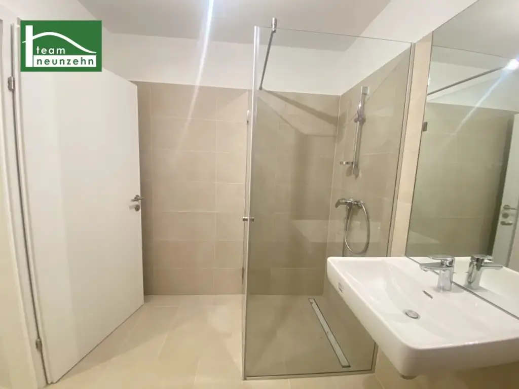 Modernes Wohnen in Eßlinger Grünruhelage-Idyll - Große Zimmer, hochwertige Ausstattung und Luftwärmepumpe!