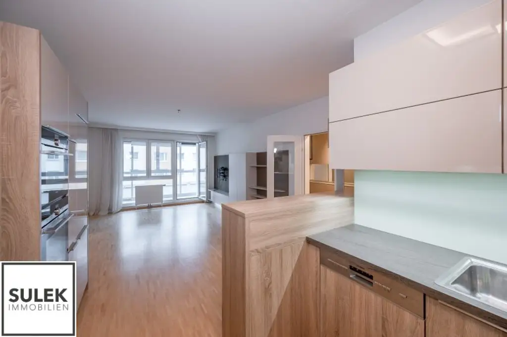 Gut geschnittene 4-Zimmer-Neubauwohnung mit großer Loggia - teilmöbliert - sofort beziehbar!