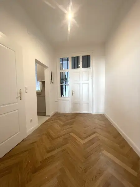 Stilvolle 1- Zimmer Wohnung, neu saniert, Pilgramgasse!