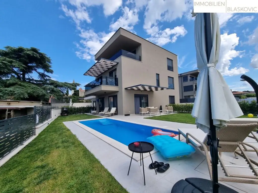 Maisonette-Wohnung mit Swimmingpool