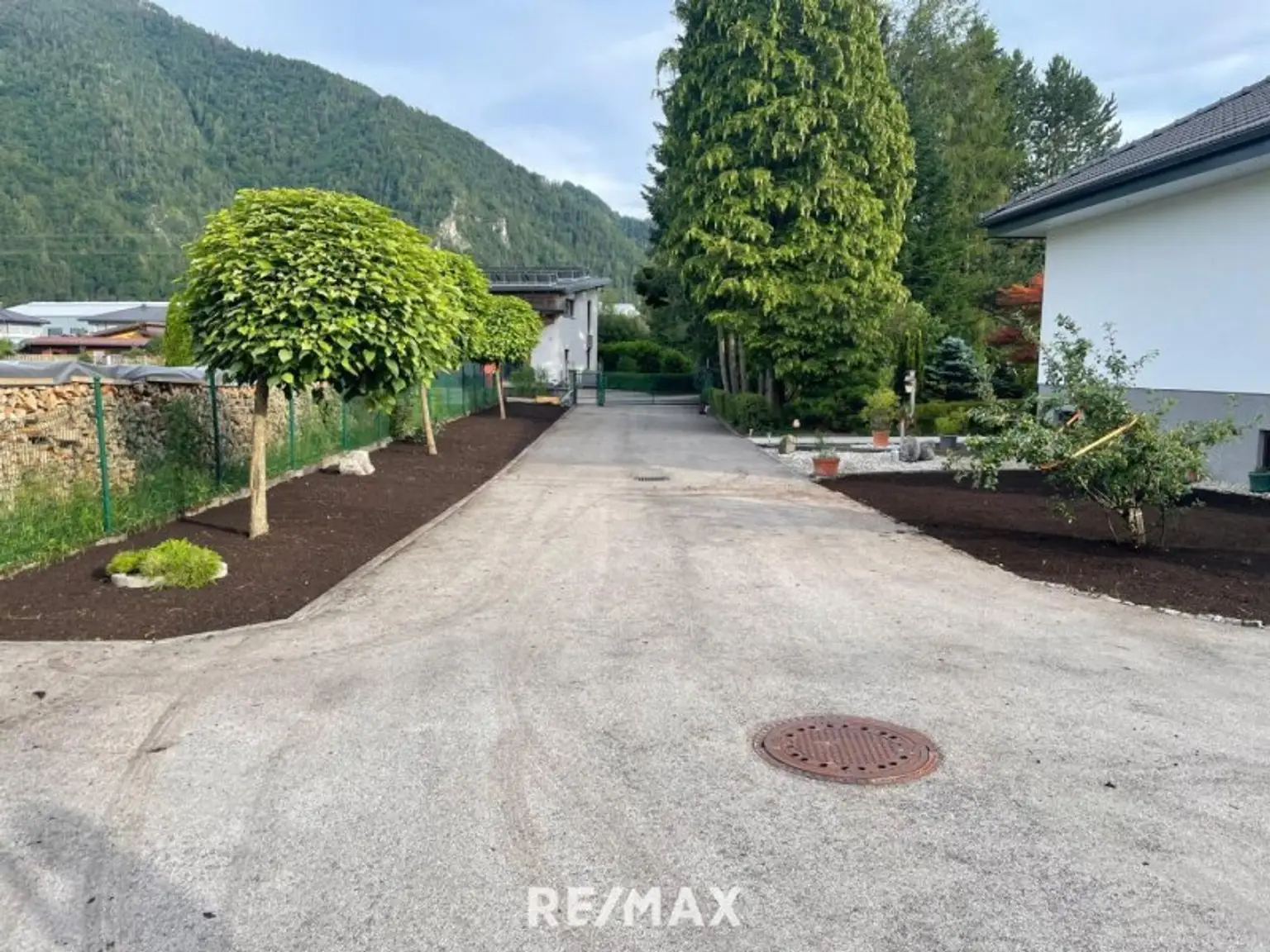 TOP Zufahrt und alles eingefriedet