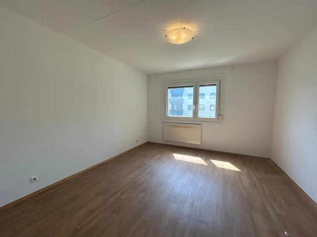 Tolle 2-Zimmer Wohnung mit Loggia!