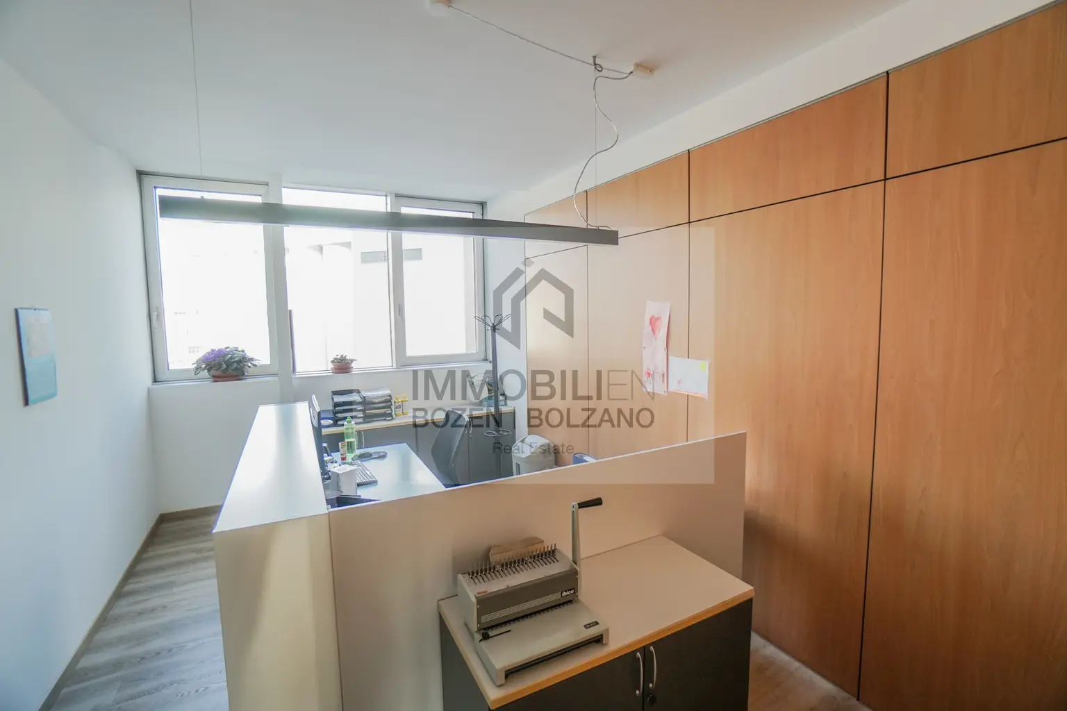 Großes Büro in Bozen Süd zu vermieten