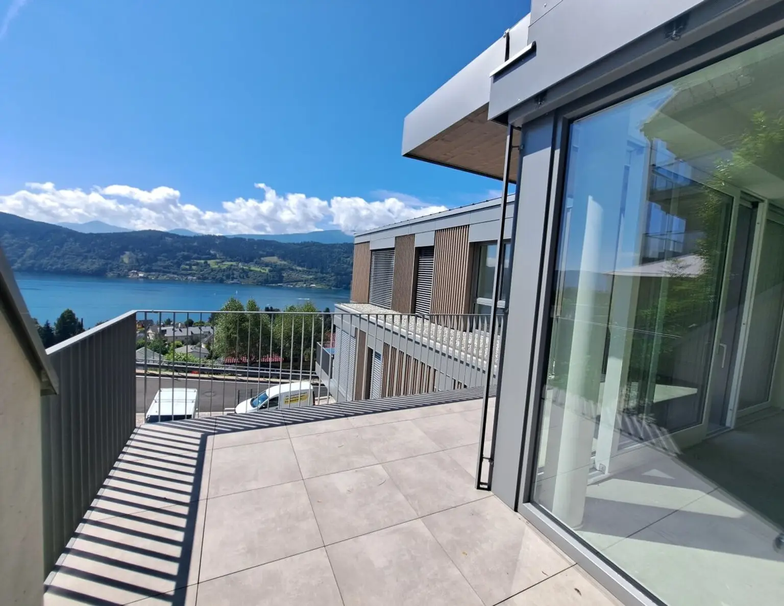 Exklusive Penthouse-Wohnung mit Seeblick in zentrumsnaher Lage
