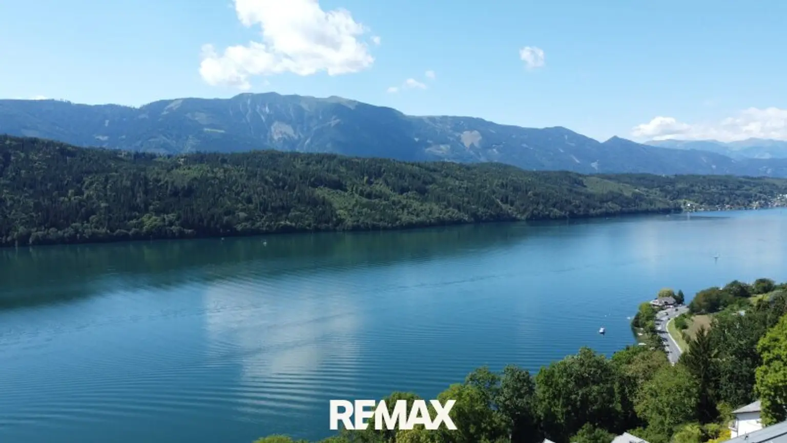 See- und Bergpanorama