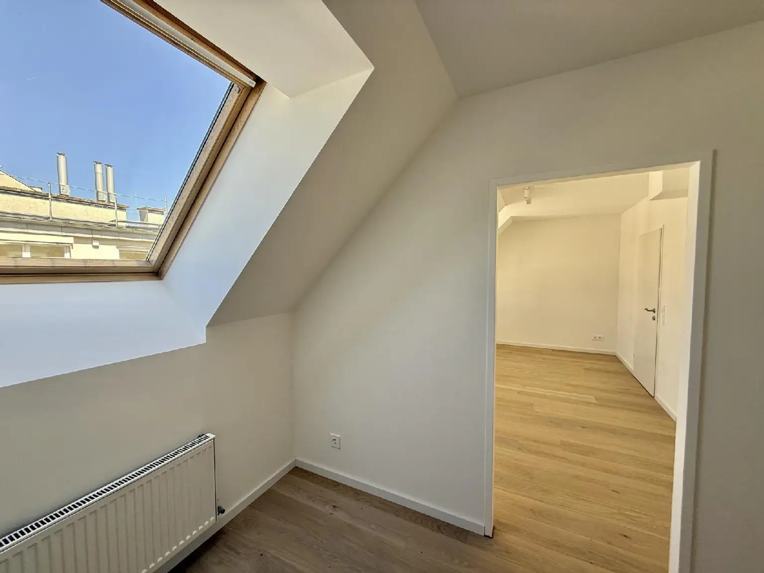 Wunderschöner Altbau zwischen Schlossquadrat und Naschmarkt