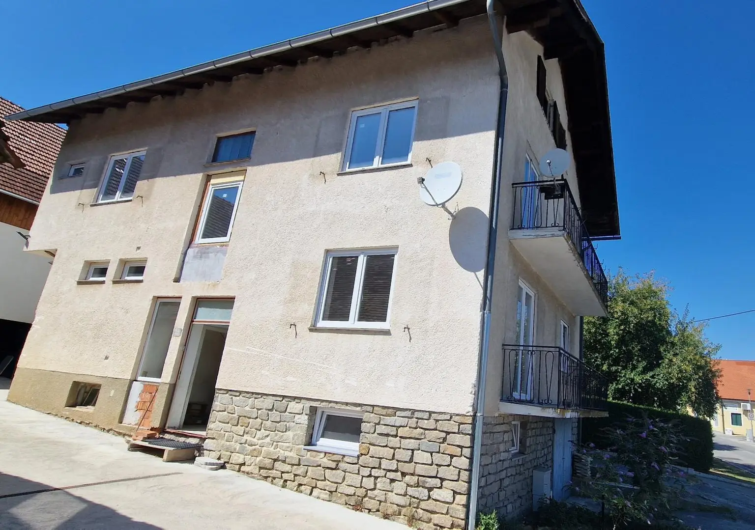 Viel Platz, viele Möglichkeiten – Wohnhaus mit Nebengebäuden in Penzendorf bei Hartberg