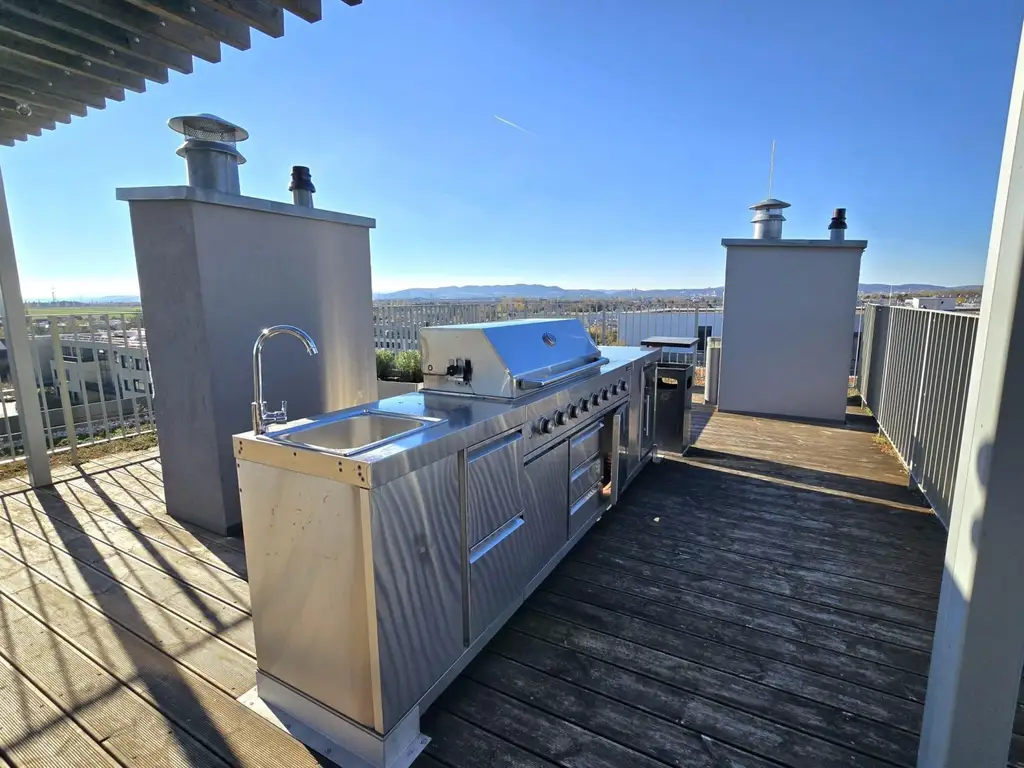 "U1 & Therme gleich ums Eck – moderne Gartenwohnung in Oberlaa"