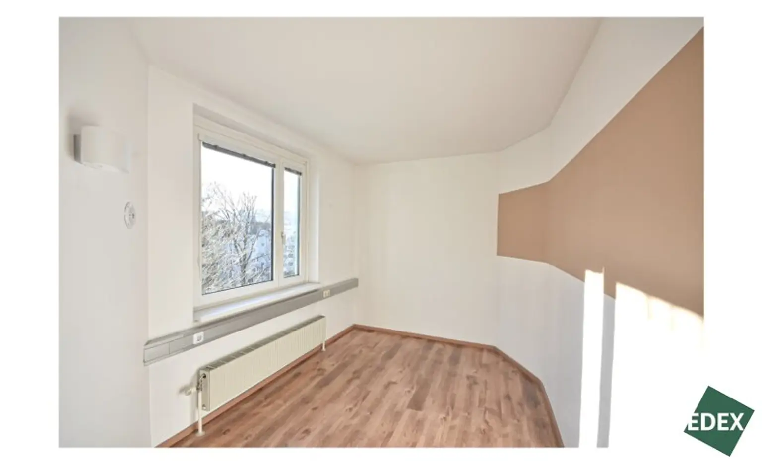 Großflächige Ordination mit guter Anbindung