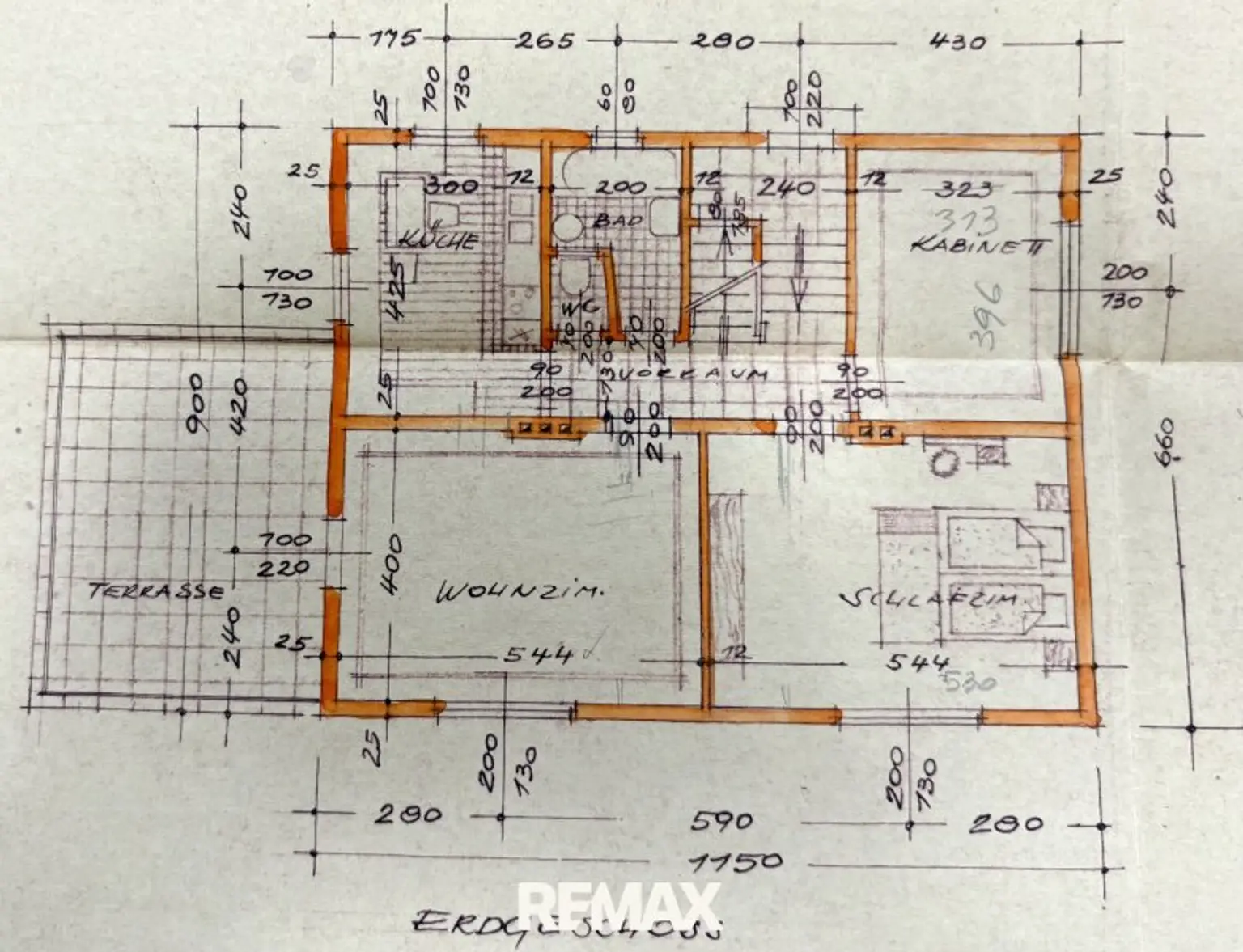 Voll unterkellertes Zweifamilienhaus mit Garten, Carport & Garage in sonniger Zentrumslage von Bad Hall!